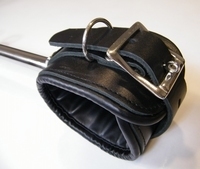Spreaderbar with integral leather cuffs (50 cm)